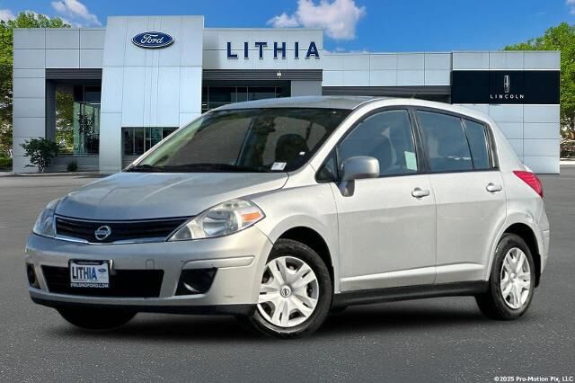 2010 Nissan Versa 1.8 S