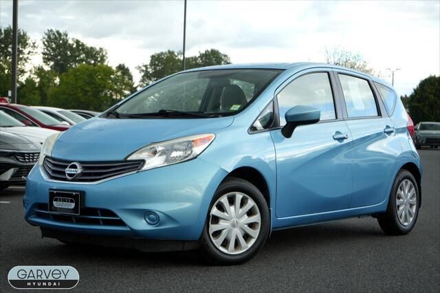 2015 Nissan Versa Note SV — photo 1 of 14