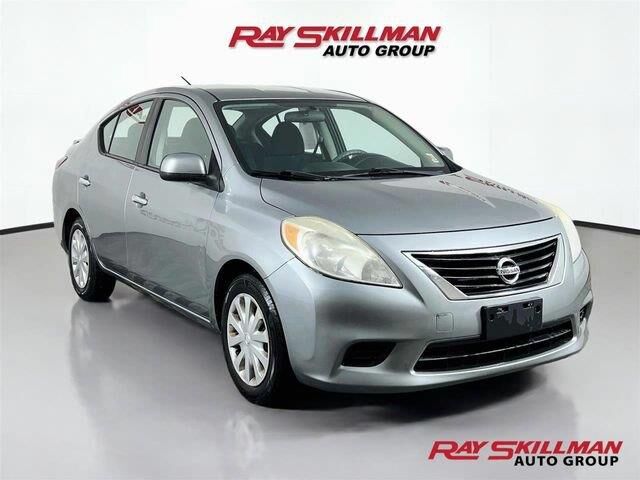 2013 Nissan Versa 1.6 S