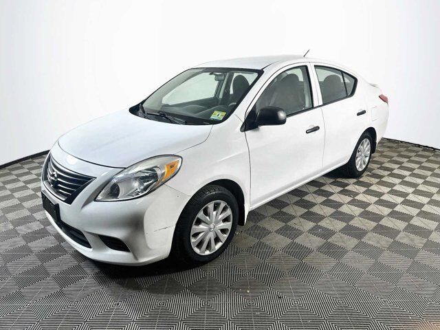 2014 Nissan Versa S Plus