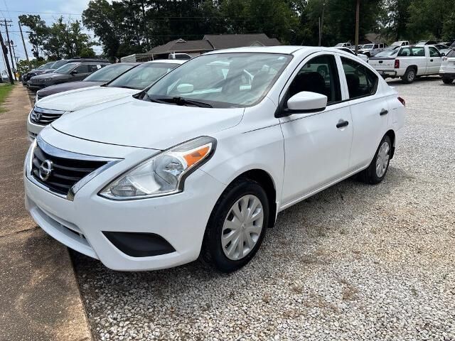2016 Nissan Versa 1.6 S
