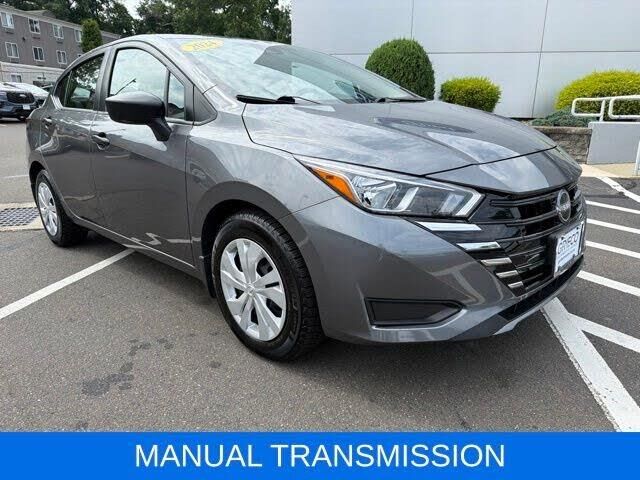 2024 Nissan Versa S — photo 1 of 1