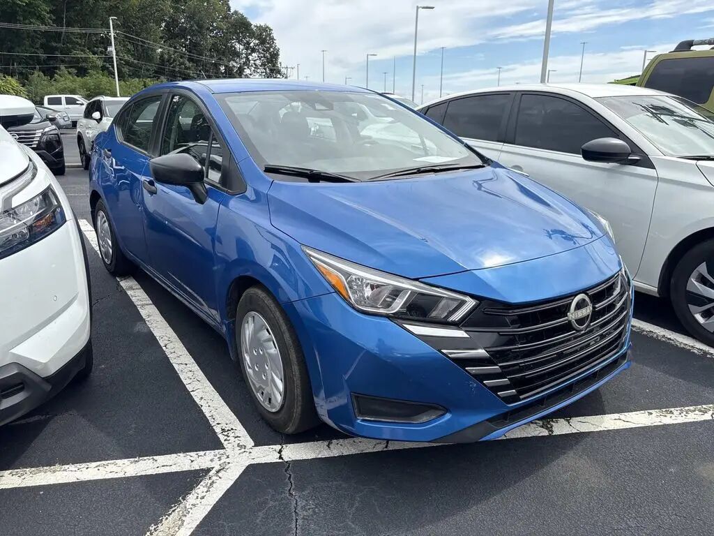 2024 Nissan Versa S — photo 1 of 1