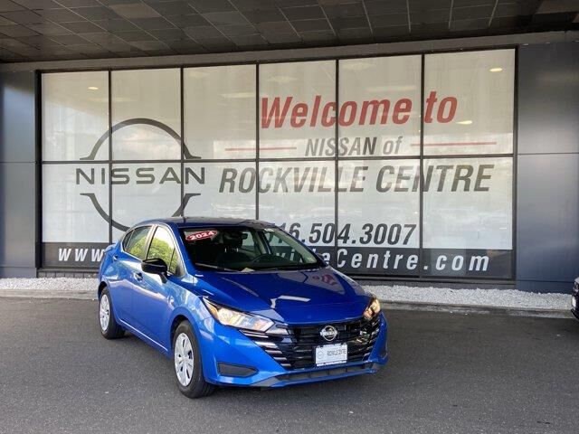 2024 Nissan Versa S — photo 1 of 26