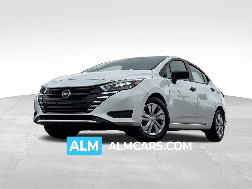 2025 Nissan Versa S — photo 1 of 13
