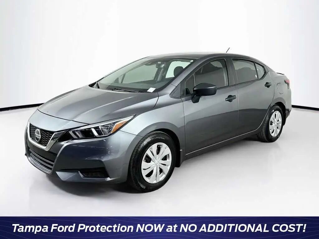 2022 Nissan Versa S — photo 1 of 27