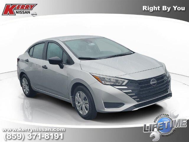 2025 Nissan Versa S — photo 1 of 13