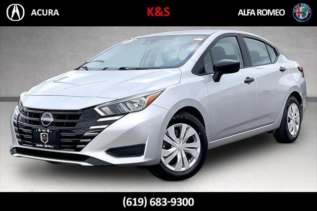2024 Nissan Versa S — photo 1 of 13