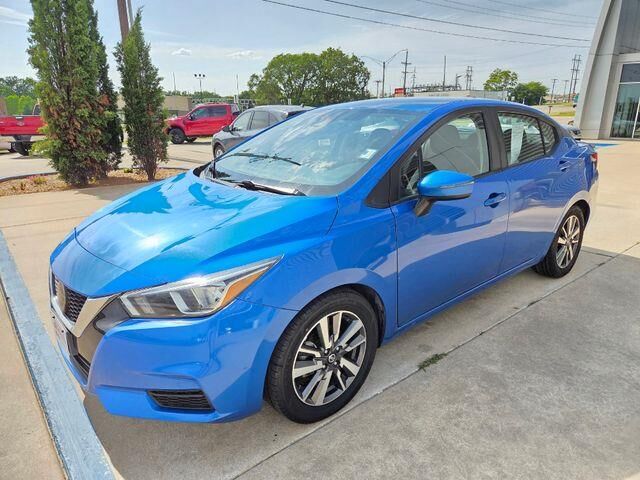 2020 Nissan Versa SV — photo 1 of 26