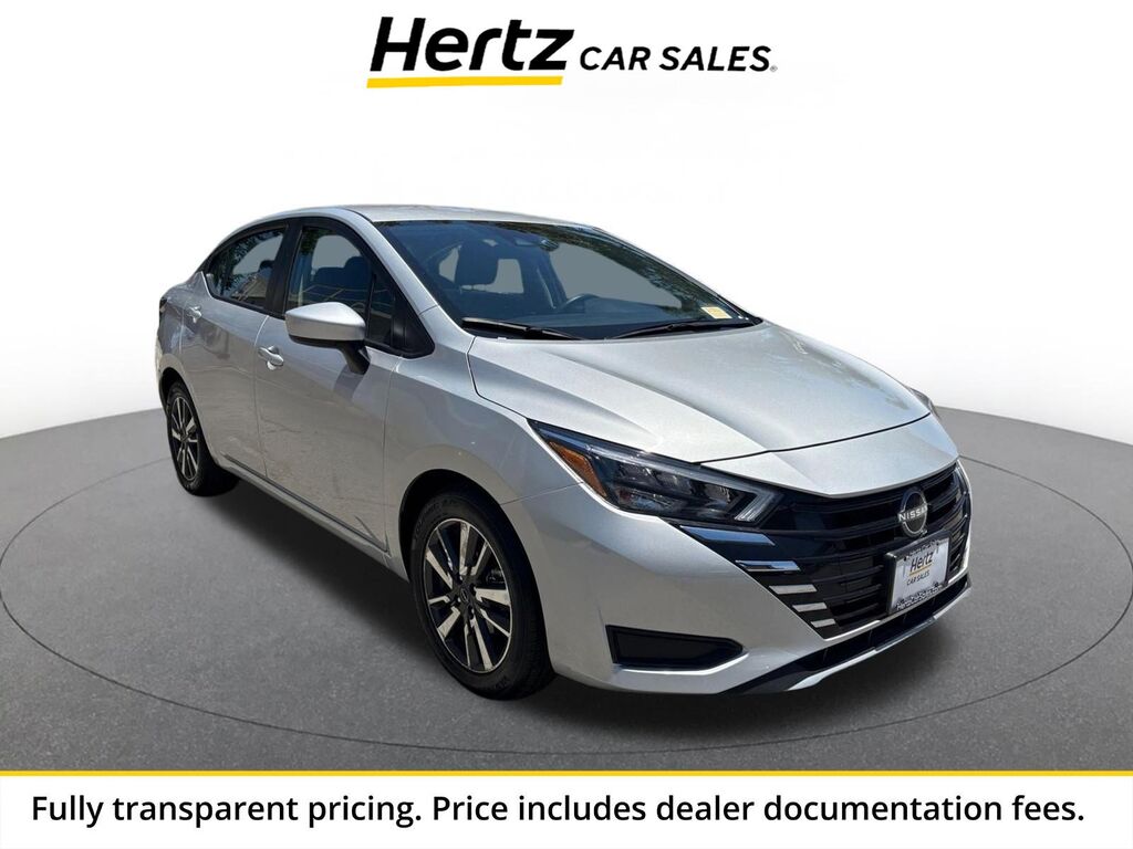 2025 Nissan Versa SV — photo 1 of 13