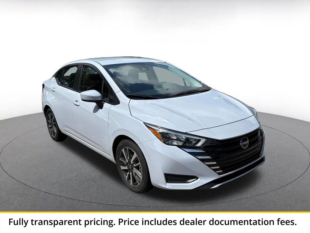 2025 Nissan Versa SV — photo 1 of 13