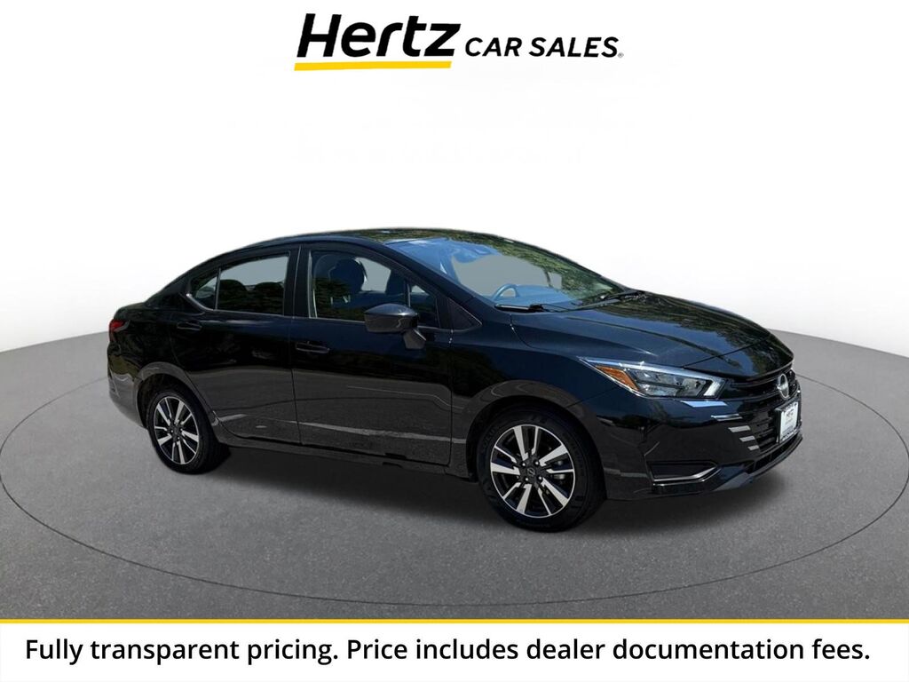 2025 Nissan Versa SV — photo 1 of 13