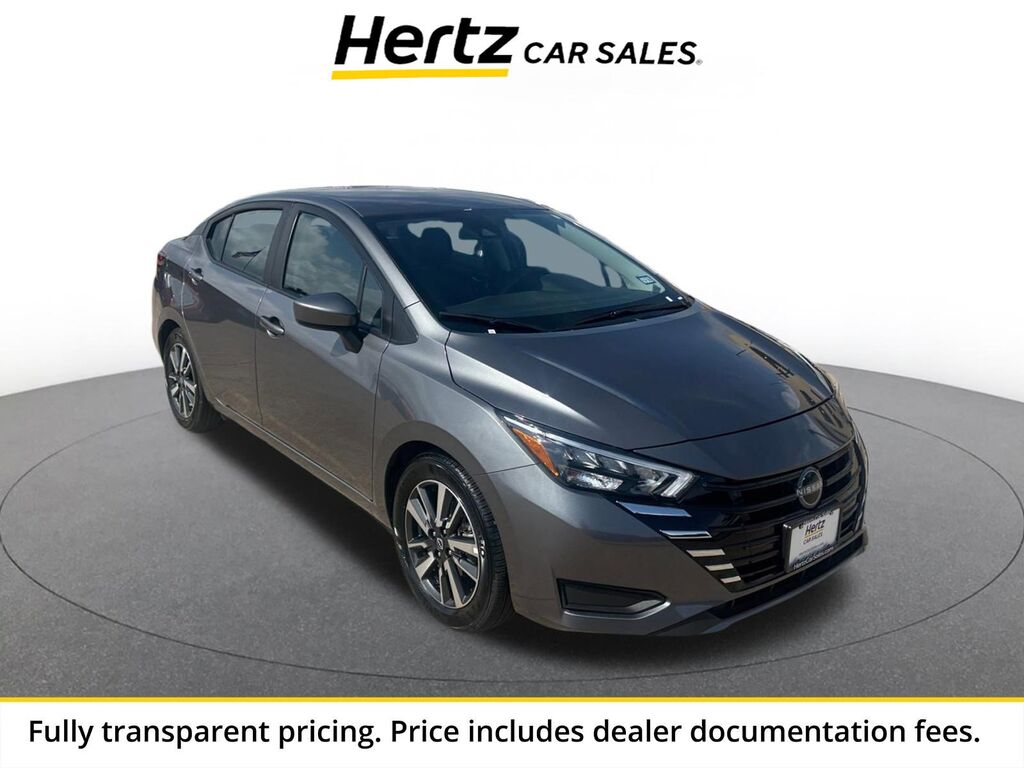 2025 Nissan Versa SV — photo 1 of 13