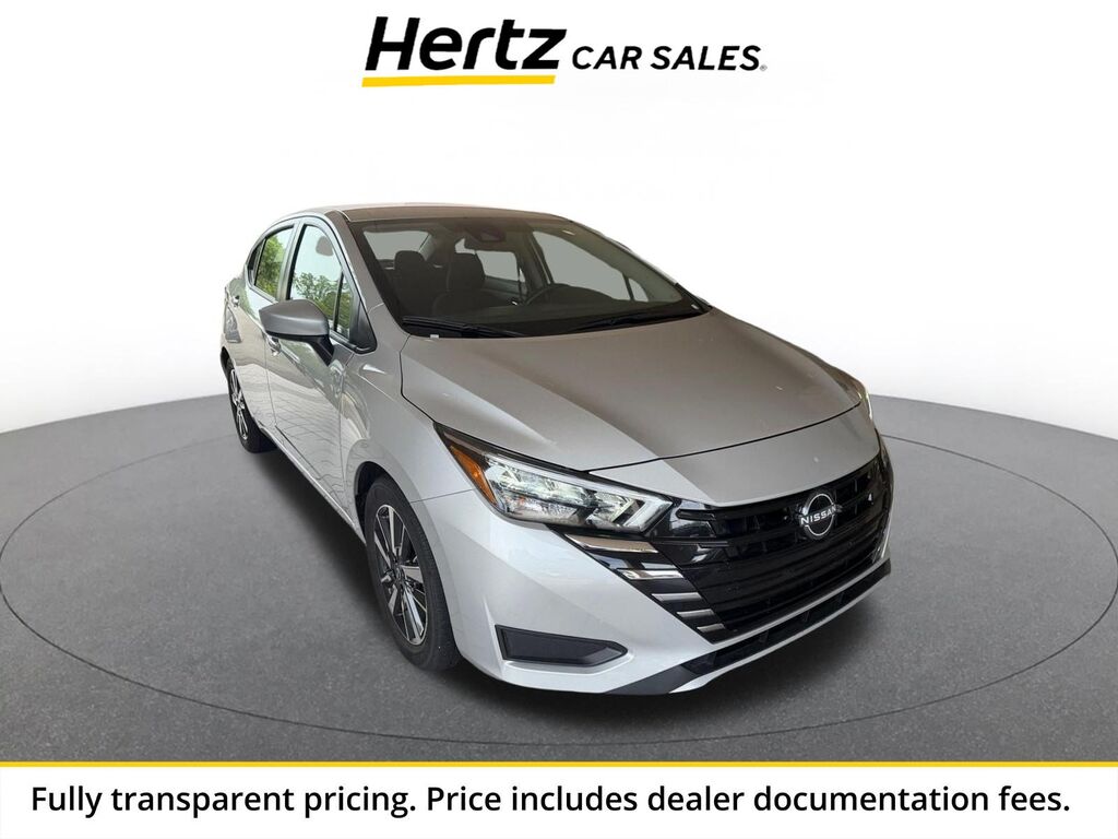 2025 Nissan Versa SV — photo 1 of 13