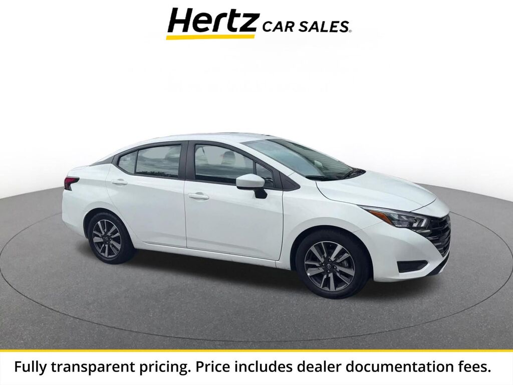 2025 Nissan Versa SV — photo 1 of 19