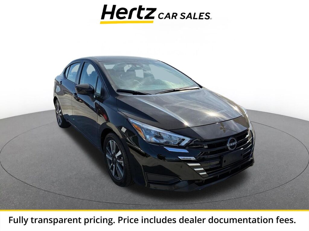2025 Nissan Versa SV — photo 1 of 13