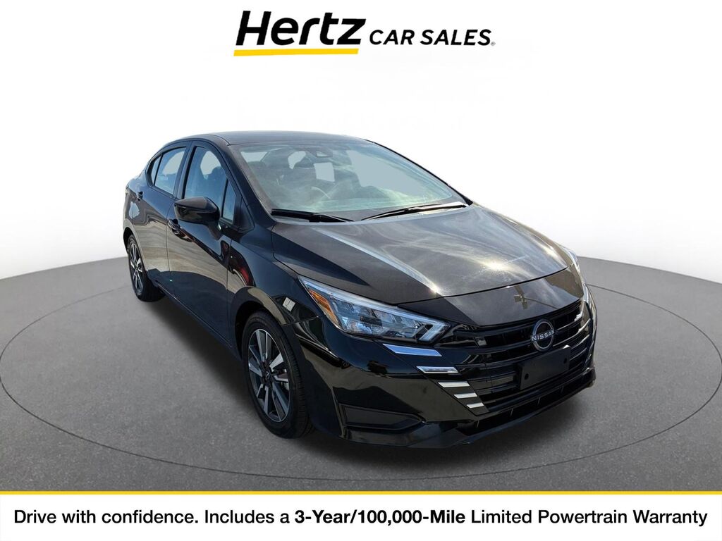 2025 Nissan Versa SV — photo 1 of 11