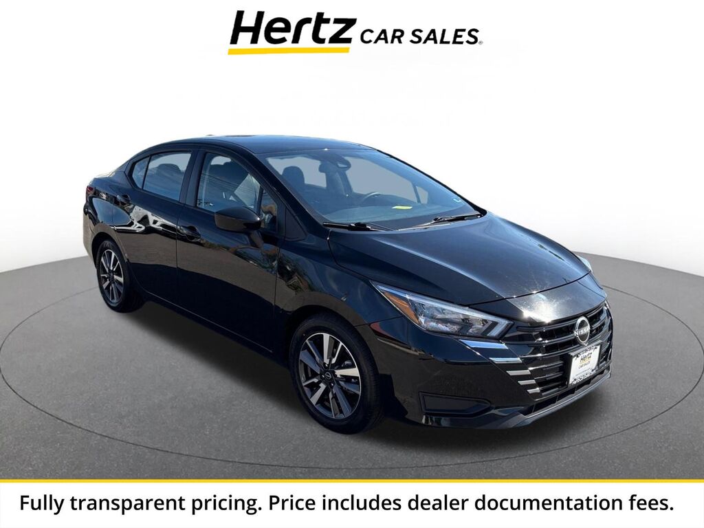 2025 Nissan Versa SV — photo 1 of 13