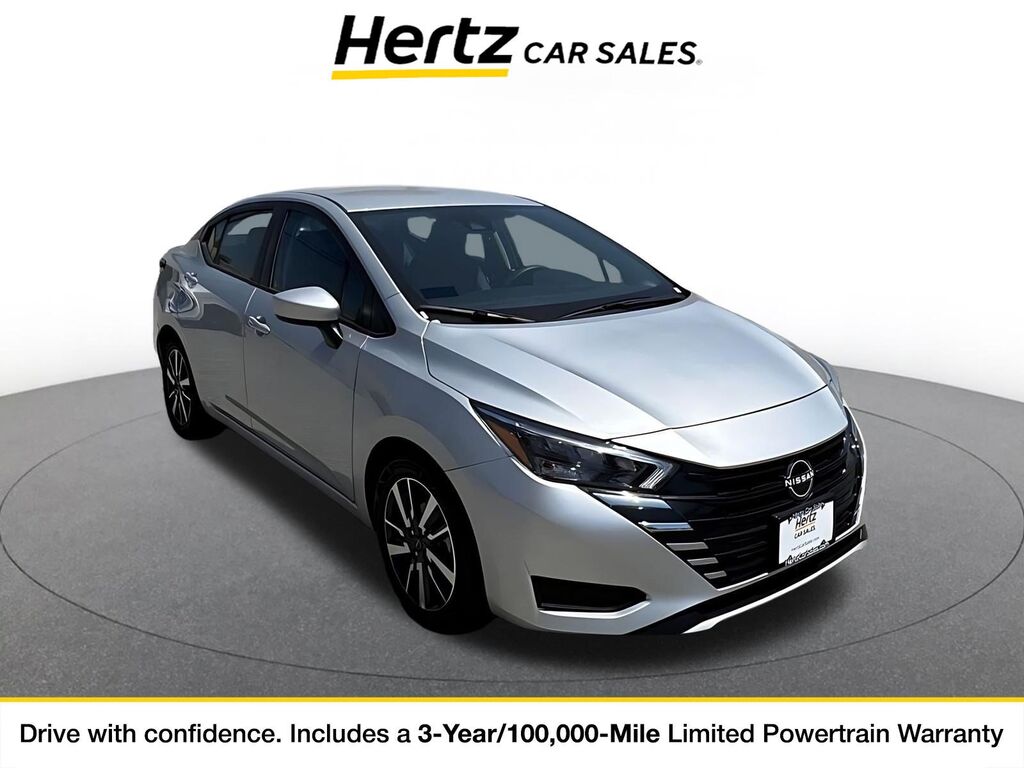 2025 Nissan Versa SV — photo 1 of 11