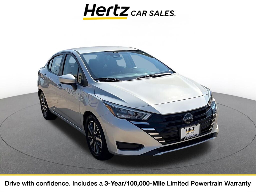 2025 Nissan Versa SV — photo 1 of 11