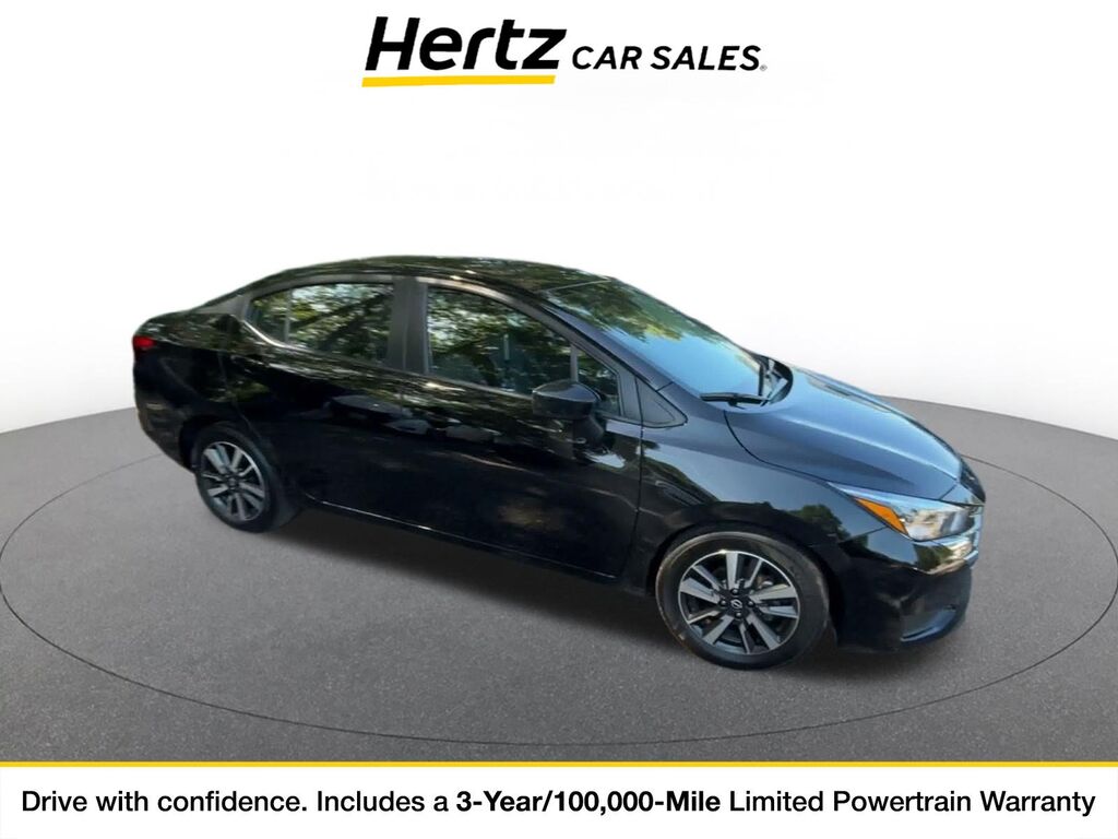 2025 Nissan Versa SV — photo 1 of 11