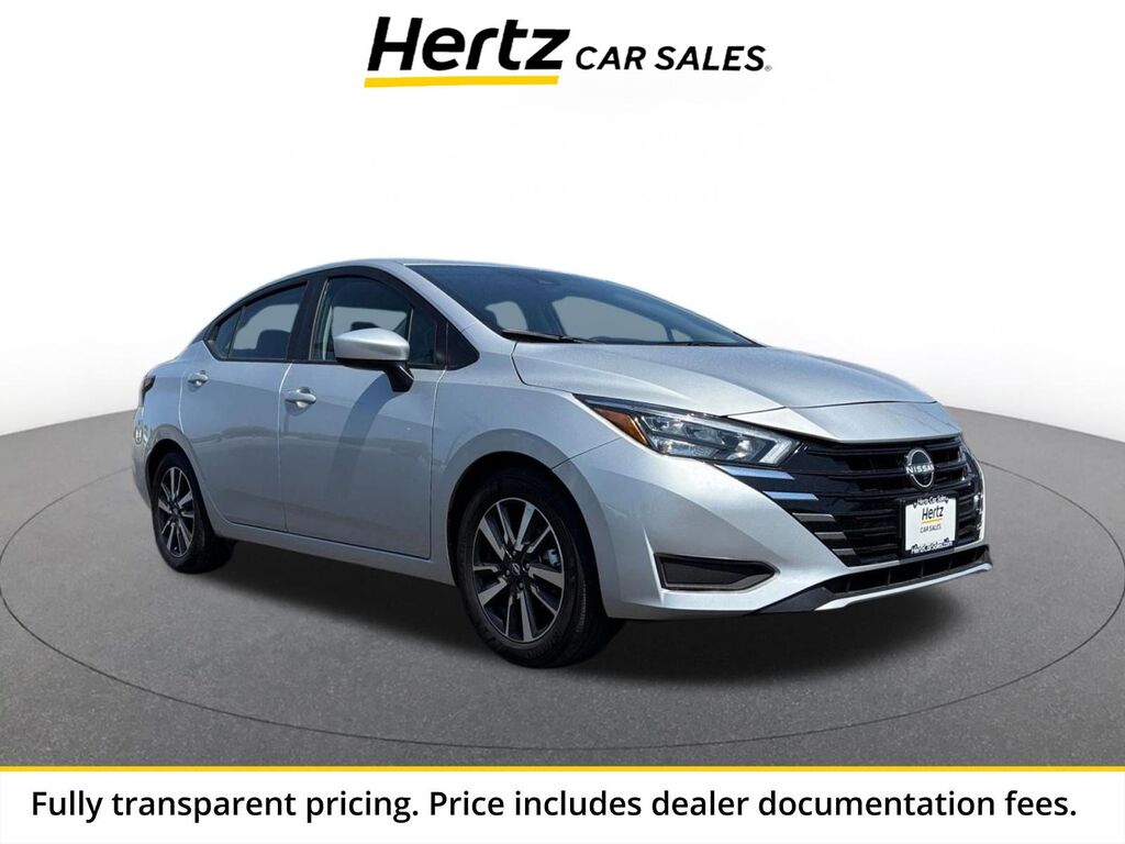 2025 Nissan Versa SV — photo 1 of 13