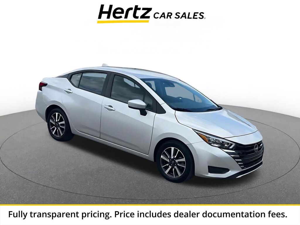 2025 Nissan Versa SV — photo 1 of 13