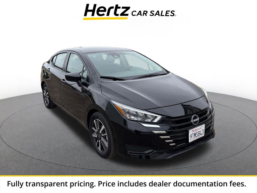 2025 Nissan Versa SV — photo 1 of 13