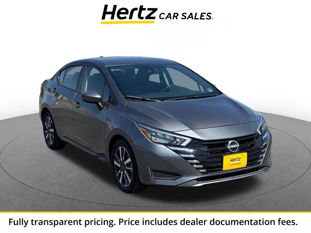 2025 Nissan Versa SV — photo 1 of 13
