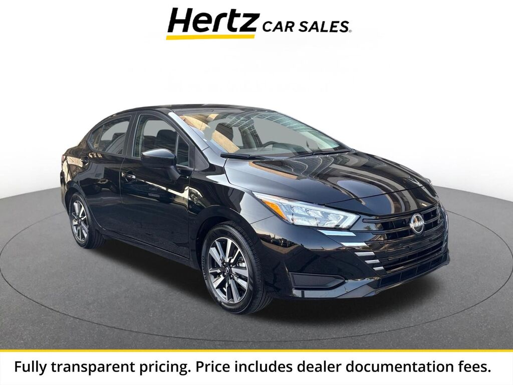 2025 Nissan Versa SV — photo 1 of 14