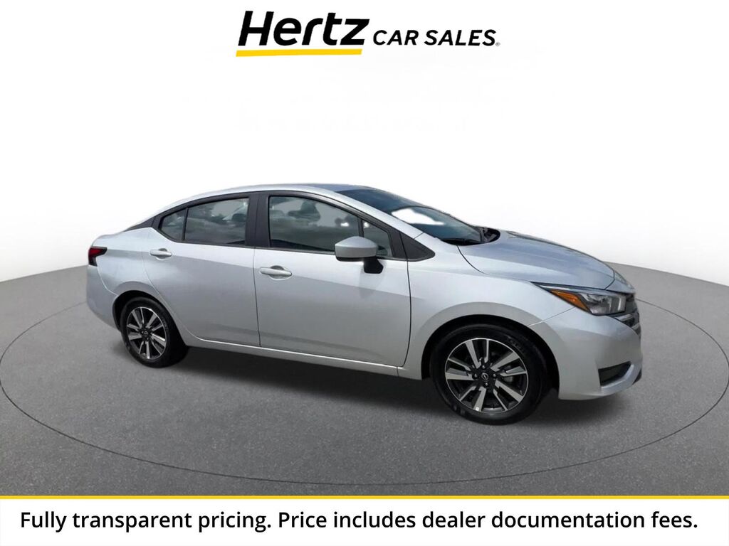 2025 Nissan Versa SV — photo 1 of 13