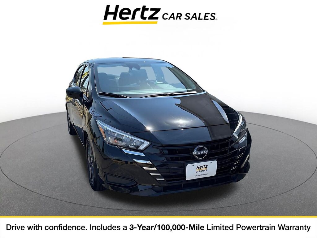 2025 Nissan Versa SV — photo 1 of 4