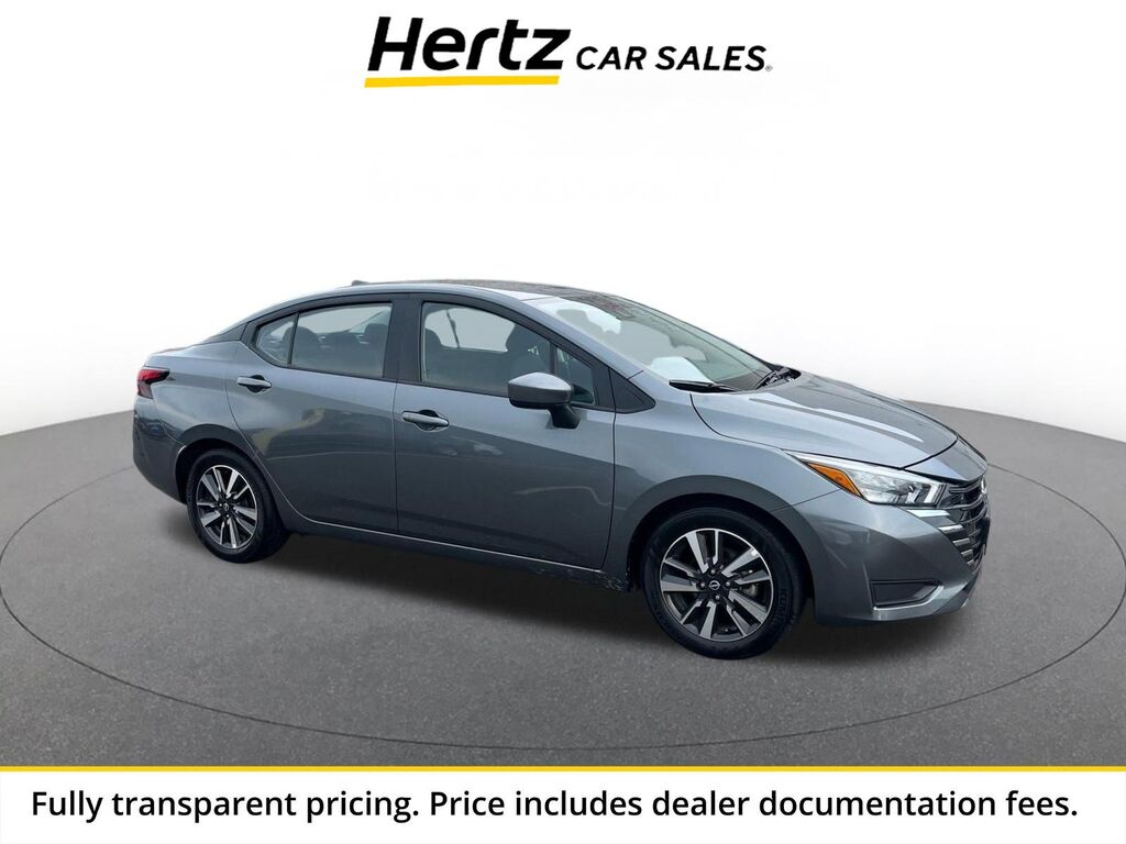2025 Nissan Versa SV — photo 1 of 13