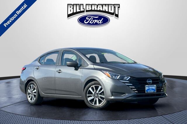 2023 Nissan Versa SV