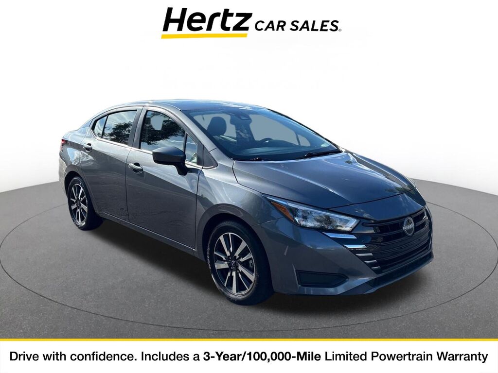 2025 Nissan Versa SV — photo 1 of 11