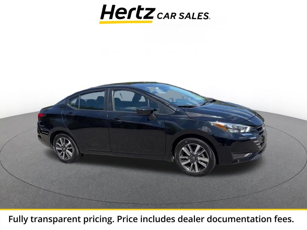 2025 Nissan Versa SV — photo 1 of 13