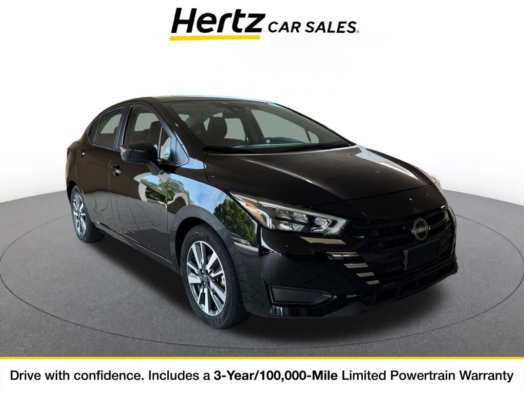 2025 Nissan Versa SV — photo 1 of 11