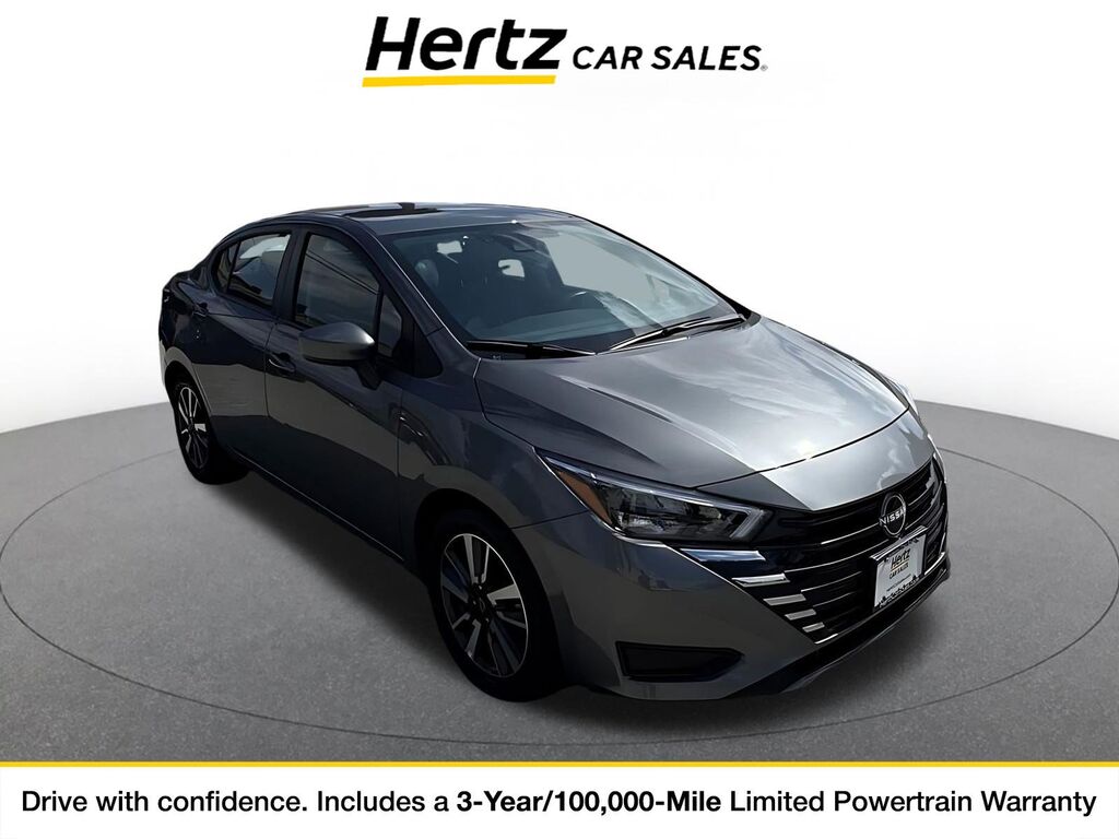 2025 Nissan Versa SV — photo 1 of 11