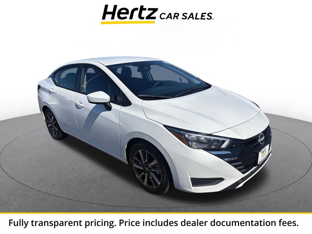 2025 Nissan Versa SV — photo 1 of 13