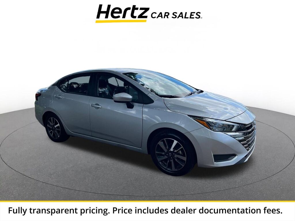 2025 Nissan Versa SV — photo 1 of 5