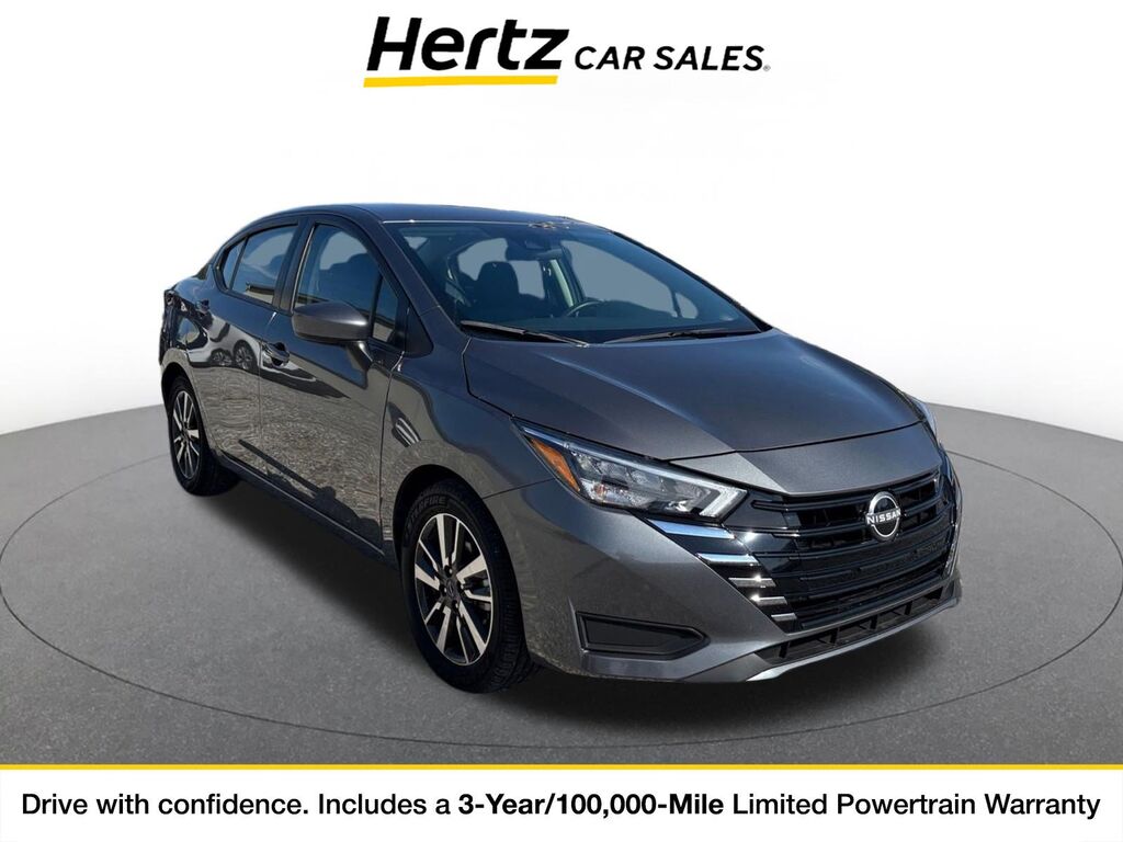 2025 Nissan Versa SV — photo 1 of 11