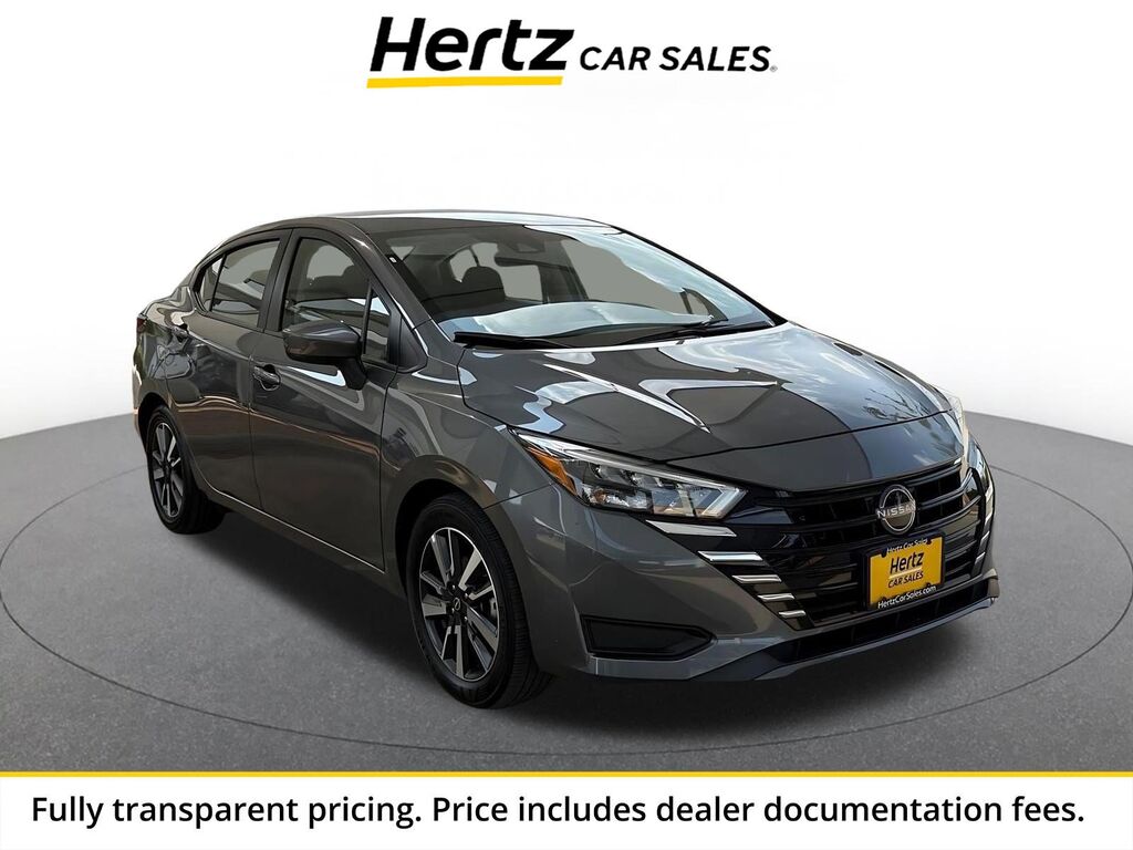 2025 Nissan Versa SV — photo 1 of 13