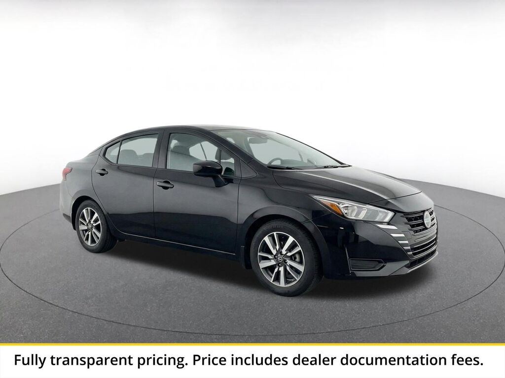 2025 Nissan Versa SV — photo 1 of 11