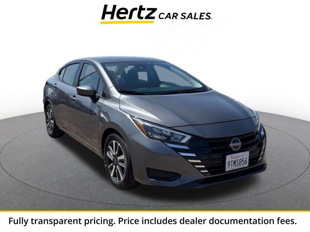 2025 Nissan Versa SV — photo 1 of 13