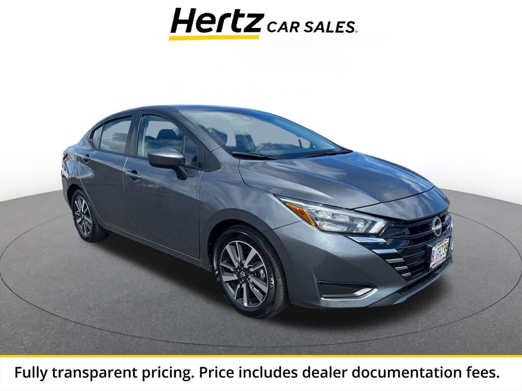 2025 Nissan Versa SV — photo 1 of 13