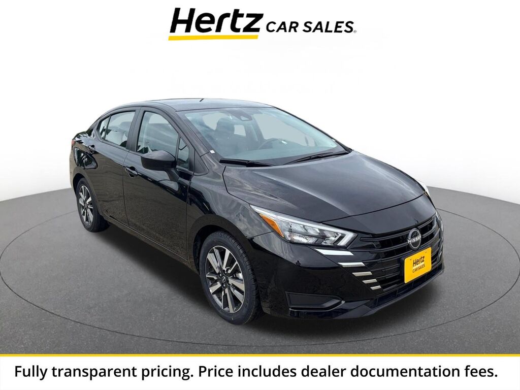 2025 Nissan Versa SV — photo 1 of 13