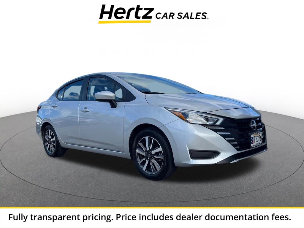 2025 Nissan Versa SV — photo 1 of 13