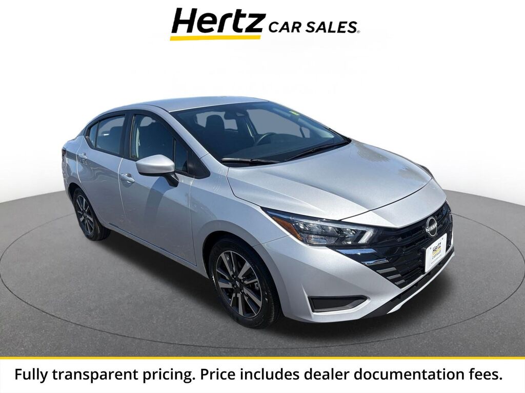 2025 Nissan Versa SV — photo 1 of 13