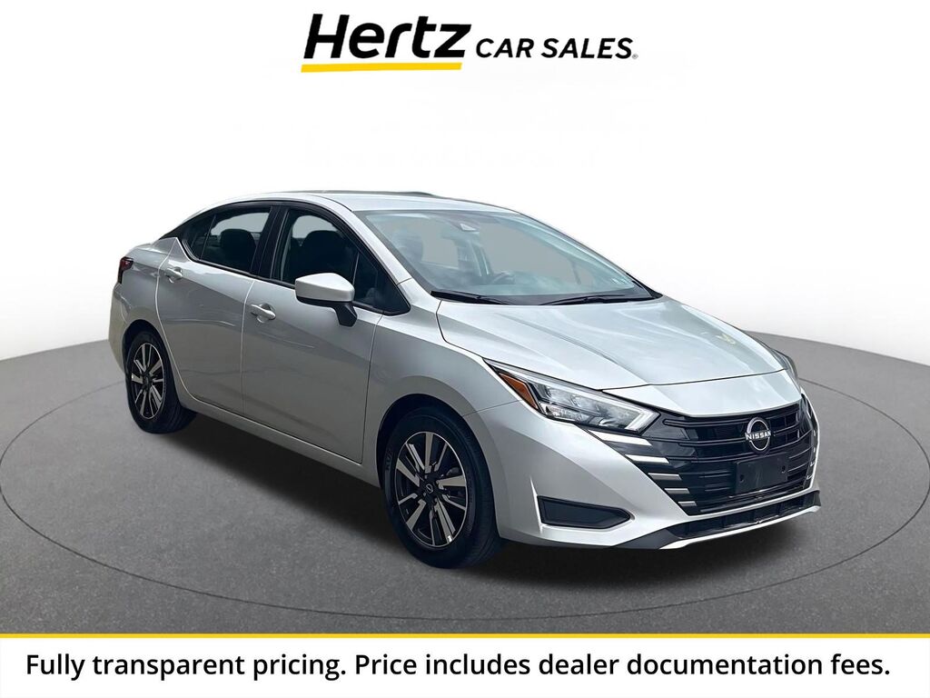 2025 Nissan Versa SV — photo 1 of 13