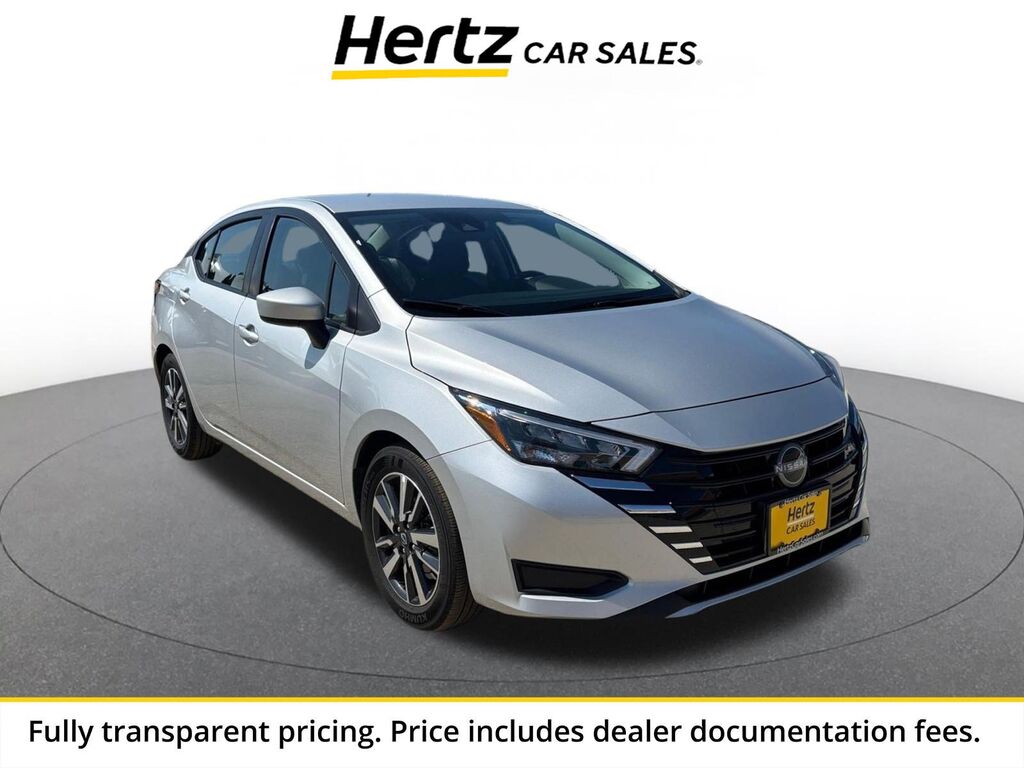 2025 Nissan Versa SV — photo 1 of 13
